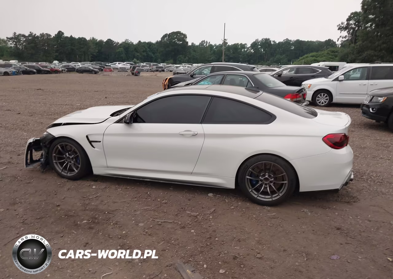 2016 BMW M4 VIN:WBS3R9C56GK338153 - 14