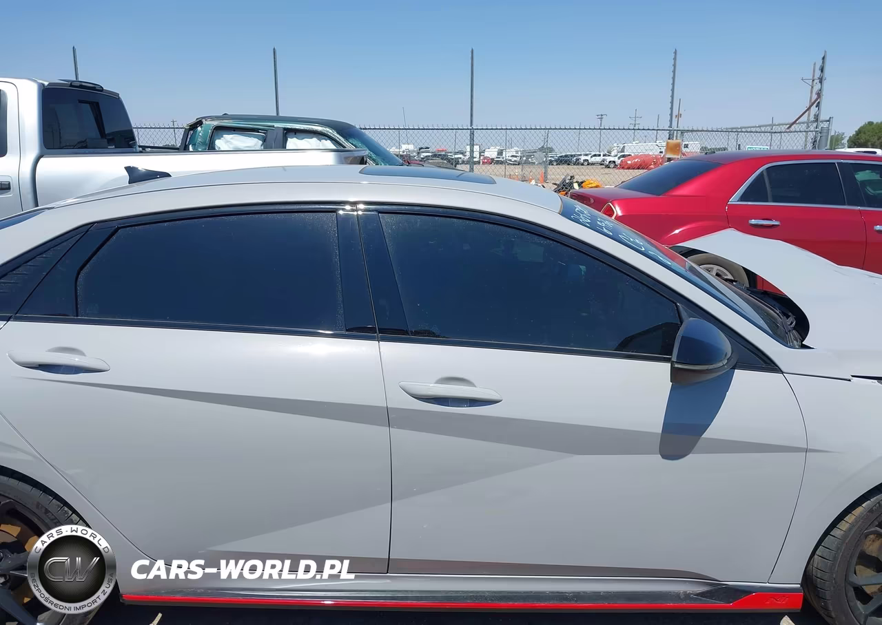 2025 Hyundai Elantra N VIN:KMHLW4DK3SU032351 - 13