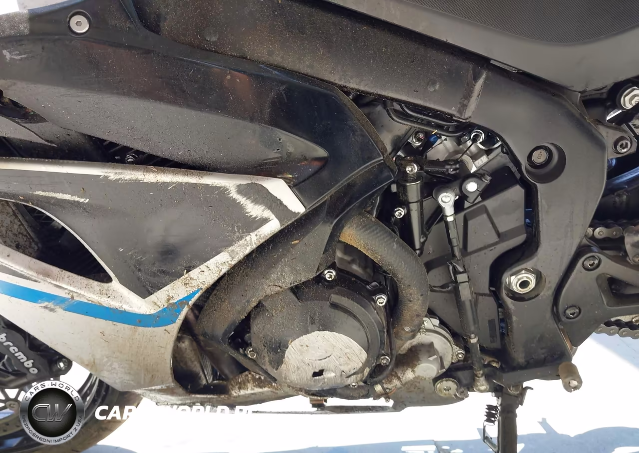 2025 Suzuki Gsx-R1000 VIN:JS1DM11F1S7100143 - 9
