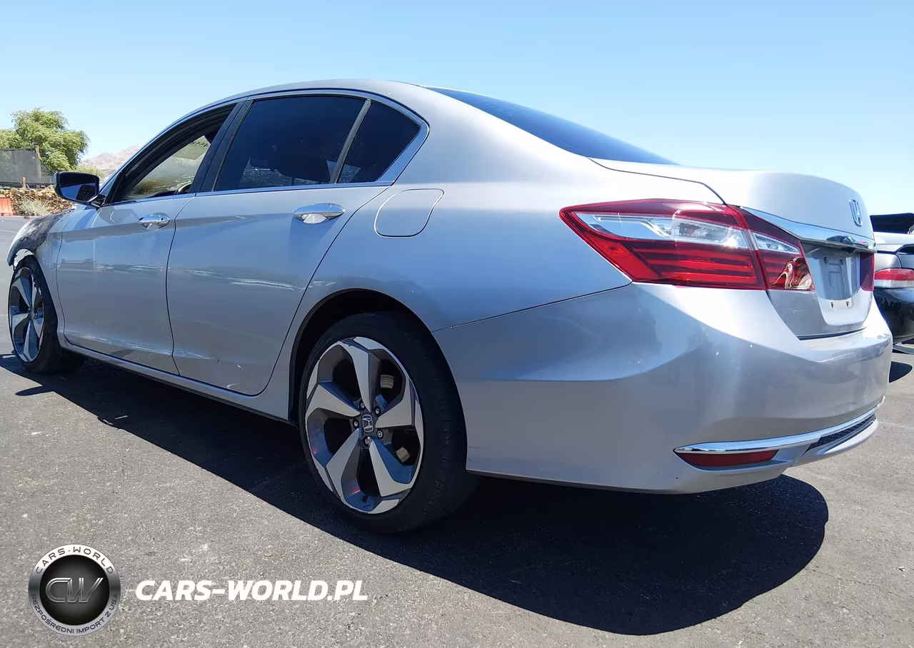 2017 Honda Accord Lx VIN:1HGCR2F31HA240357 - 3
