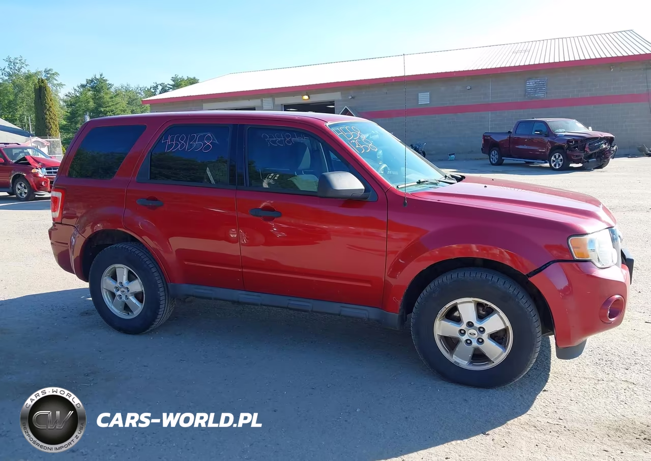 2010 Ford Escape Xls VIN:1FMCU0C74AKC60798 - 14
