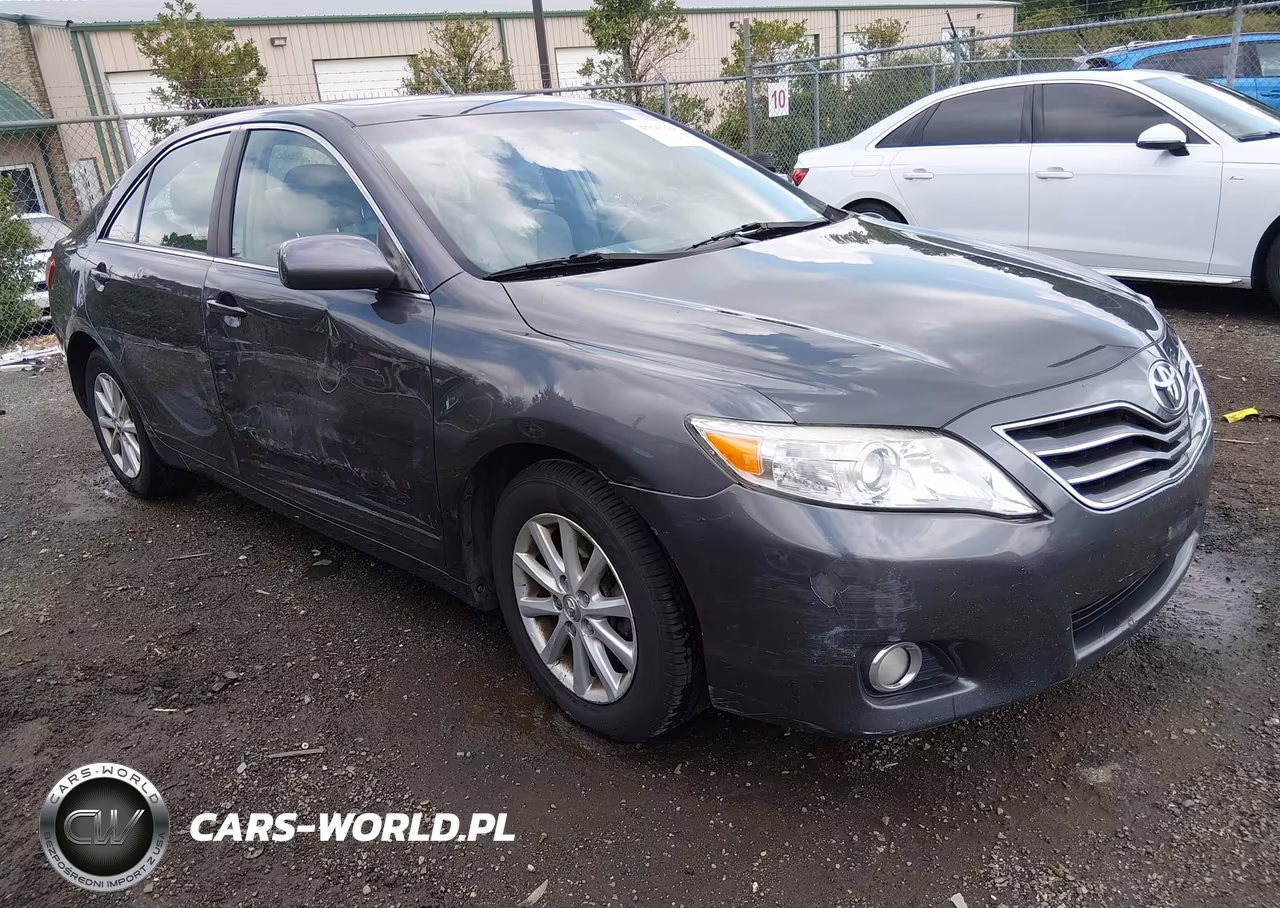 2011 Toyota Camry Xle – zdjęcie 1 z 18