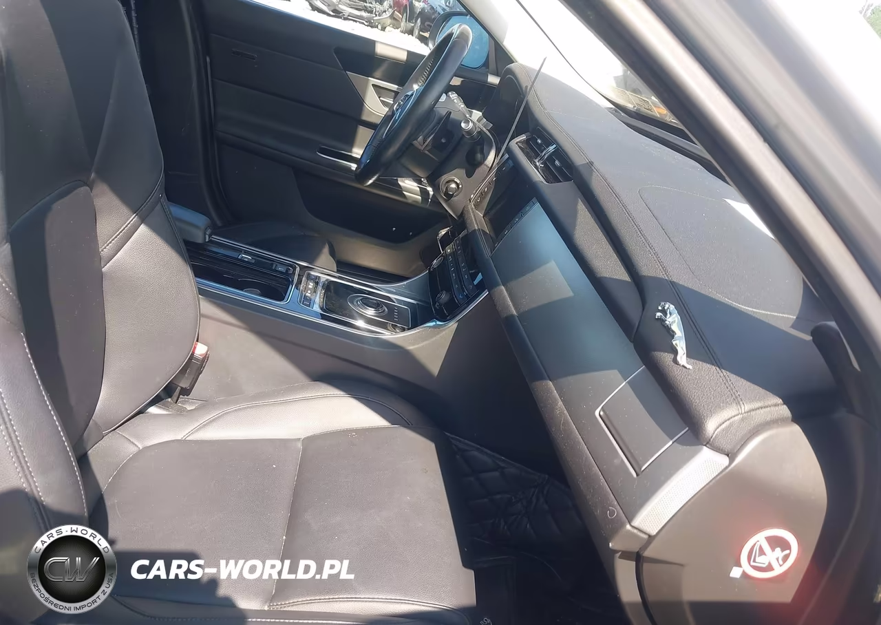 2017 Jaguar Xf 35T Premium VIN:SAJBJ4BV9HCY34964 - 5