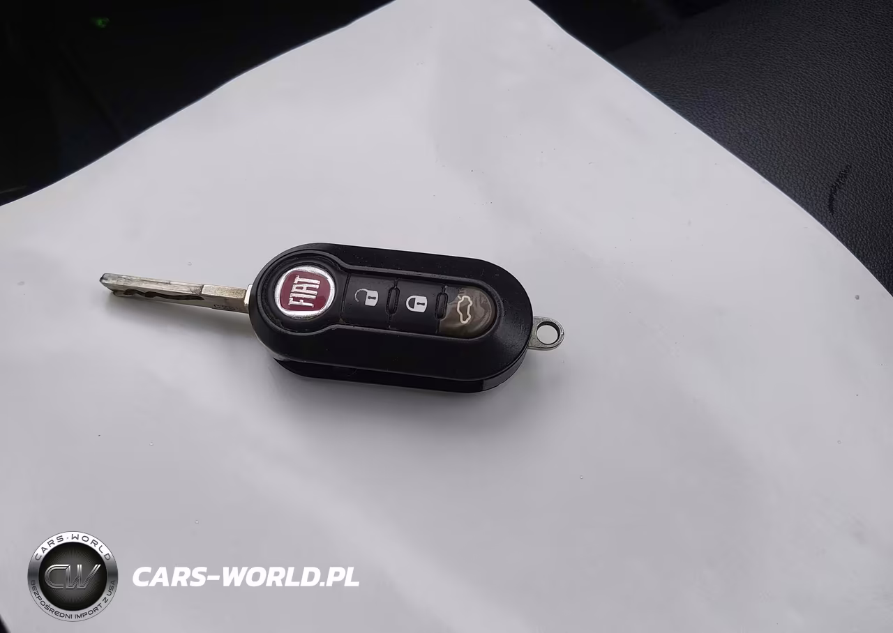 2018 Fiat 500 Lounge VIN:3C3CFFCH0JT524015 - 11