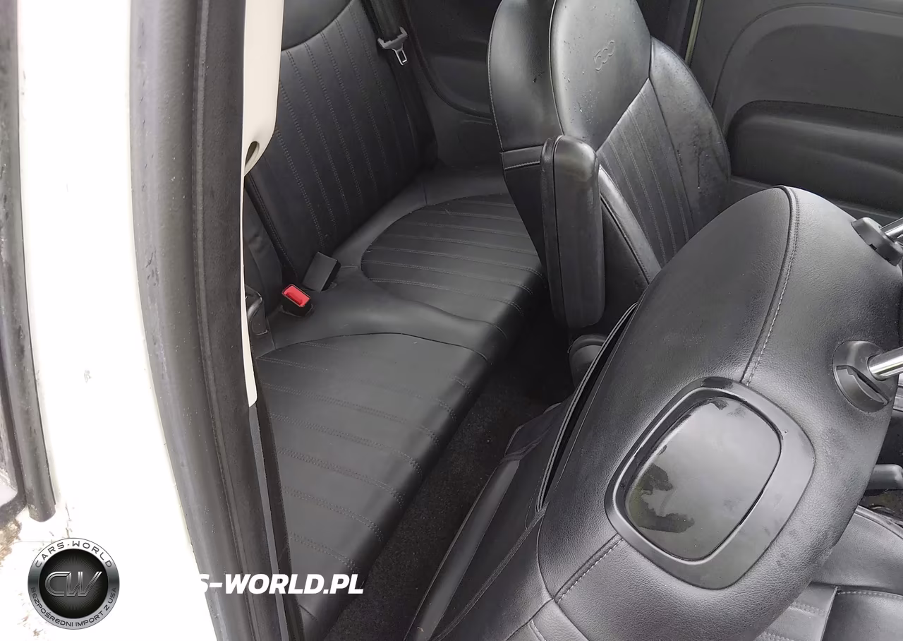 2018 Fiat 500 Lounge VIN:3C3CFFCH0JT524015 - 8