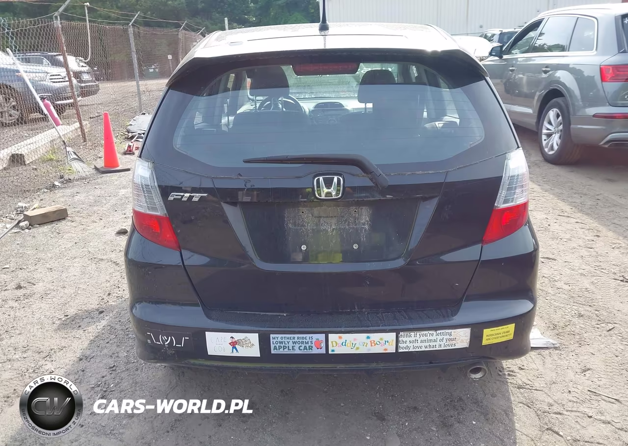 2012 Honda Fit Sport VIN:JHMGE8H59CC019310 - 16