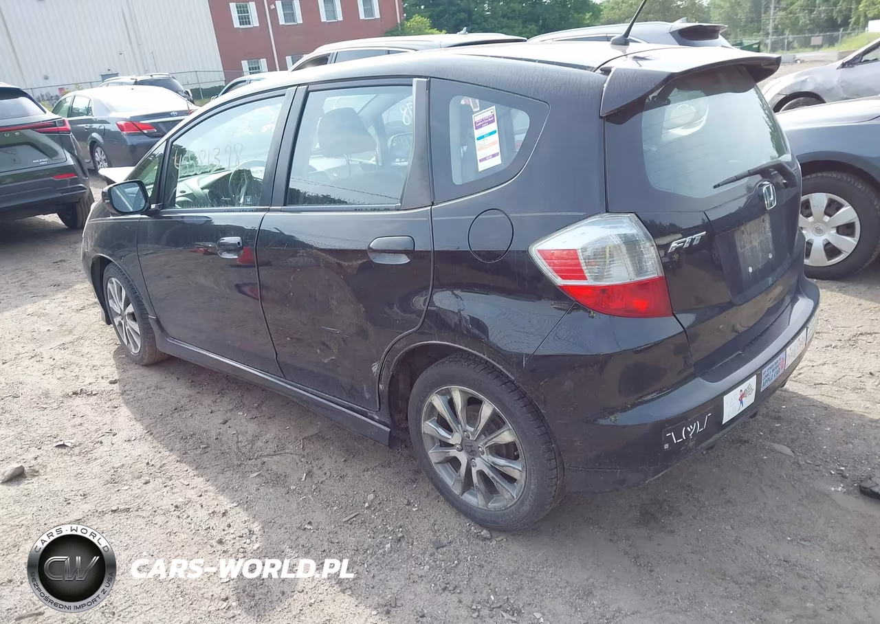 2012 Honda Fit Sport VIN:JHMGE8H59CC019310 - 3