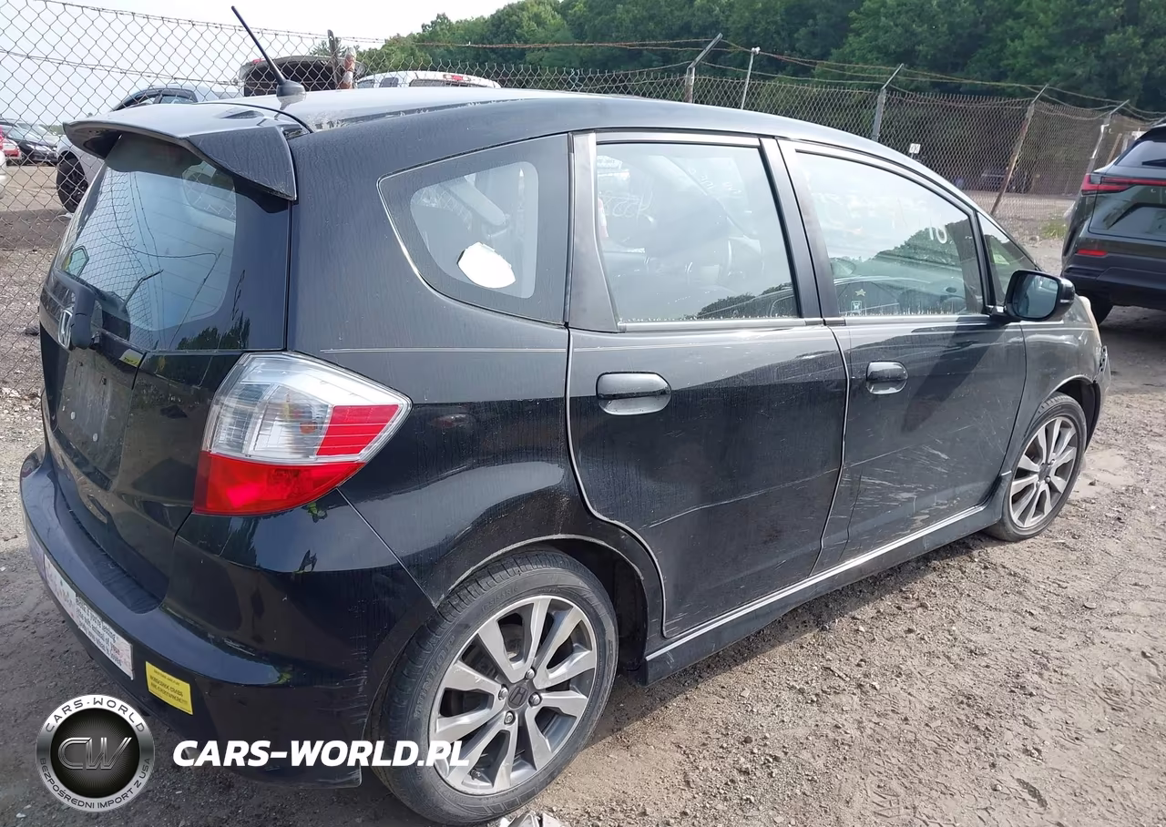 2012 Honda Fit Sport VIN:JHMGE8H59CC019310 - 4
