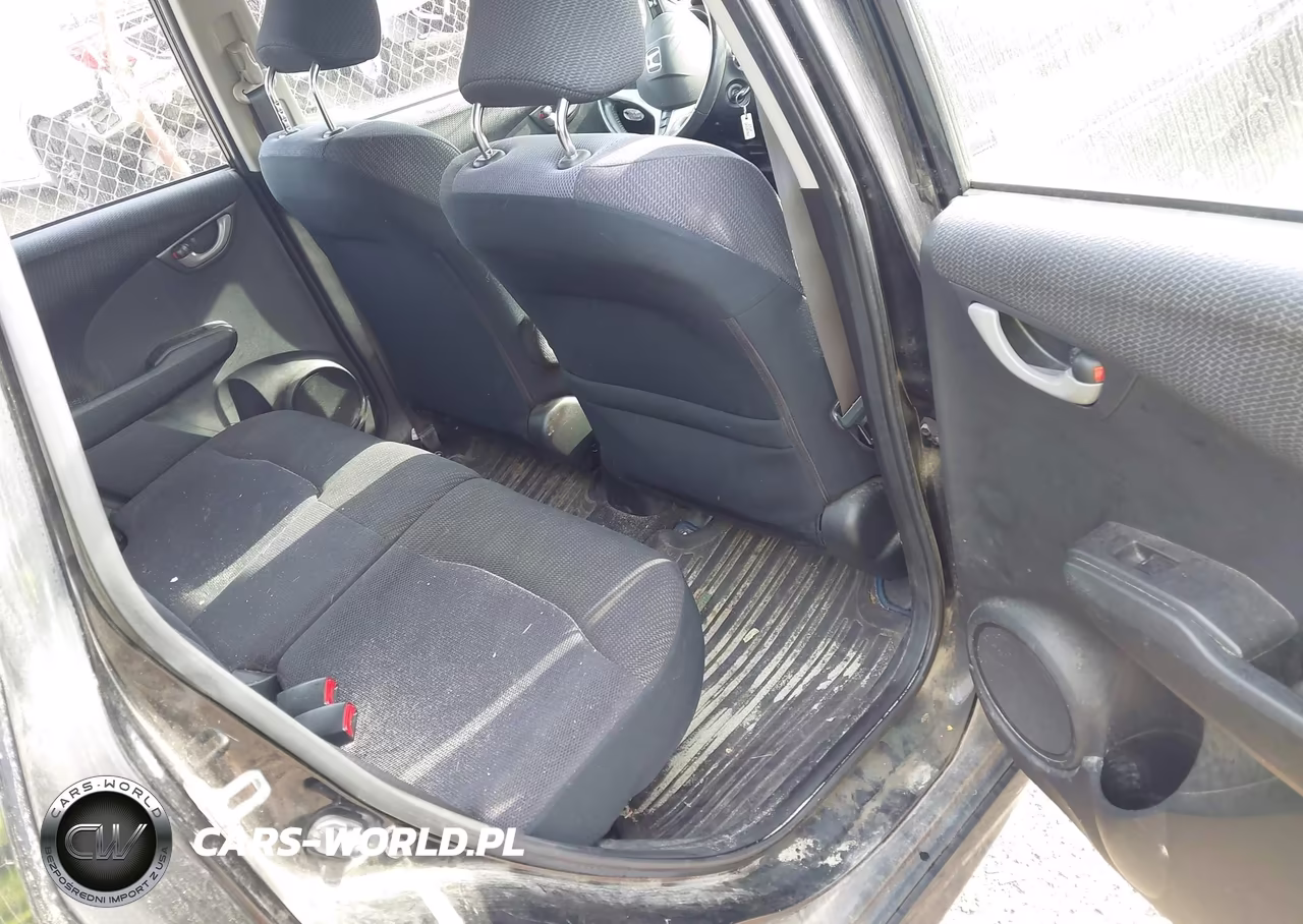 2012 Honda Fit Sport VIN:JHMGE8H59CC019310 - 8