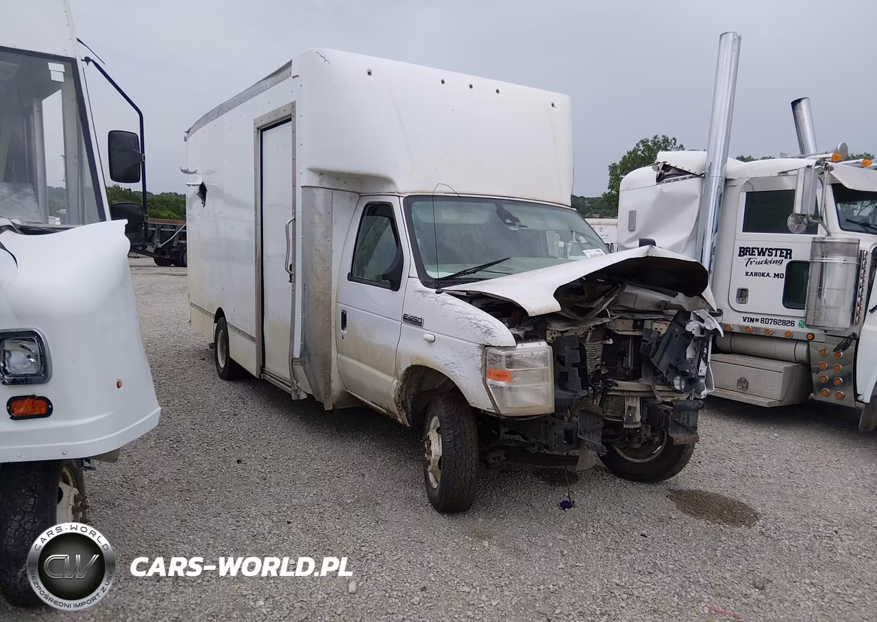 2023 Ford E-450 Cutaway