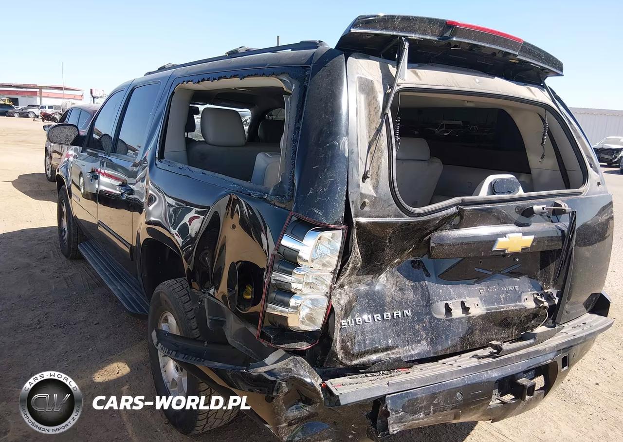 2014 Chevrolet Suburban Lt VIN:1GNSCJE08ER108892 - 3