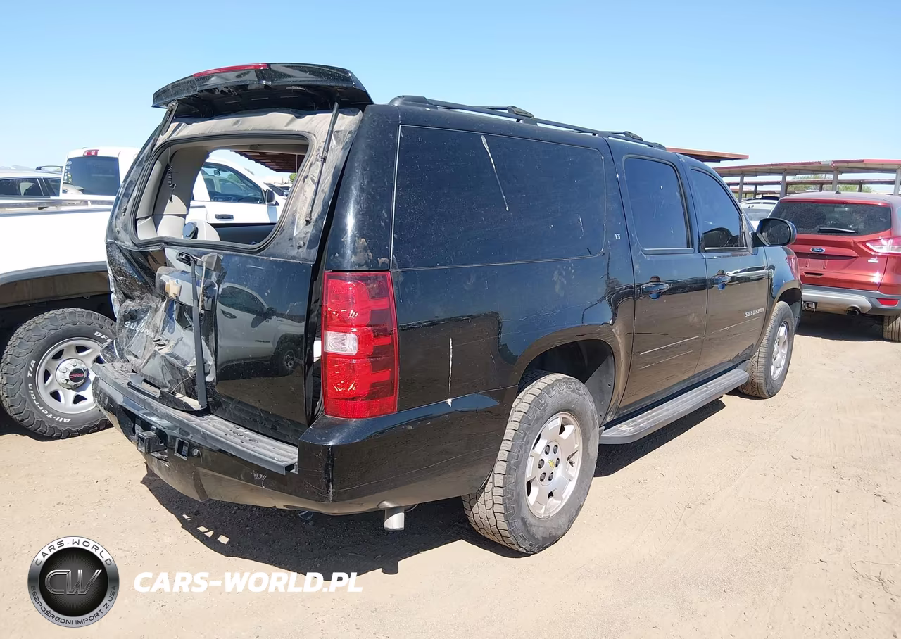 2014 Chevrolet Suburban Lt VIN:1GNSCJE08ER108892 - 4