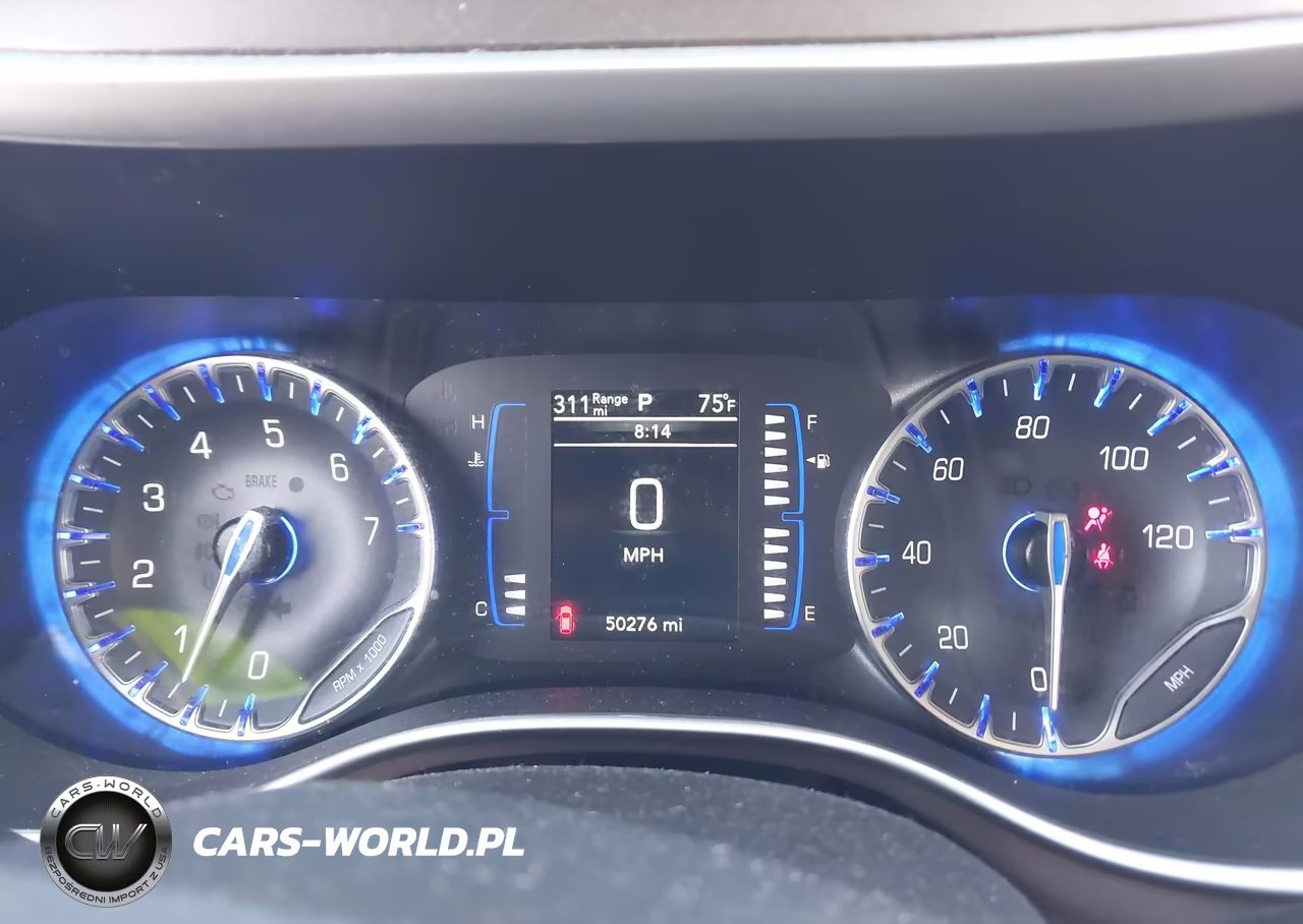 2022 Chrysler Voyager Lx VIN:2C4RC1CG8NR103886 - 7