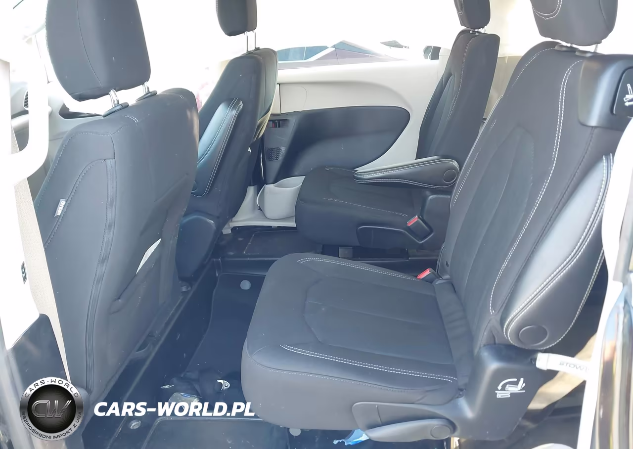 2022 Chrysler Voyager Lx VIN:2C4RC1CG8NR103886 - 8