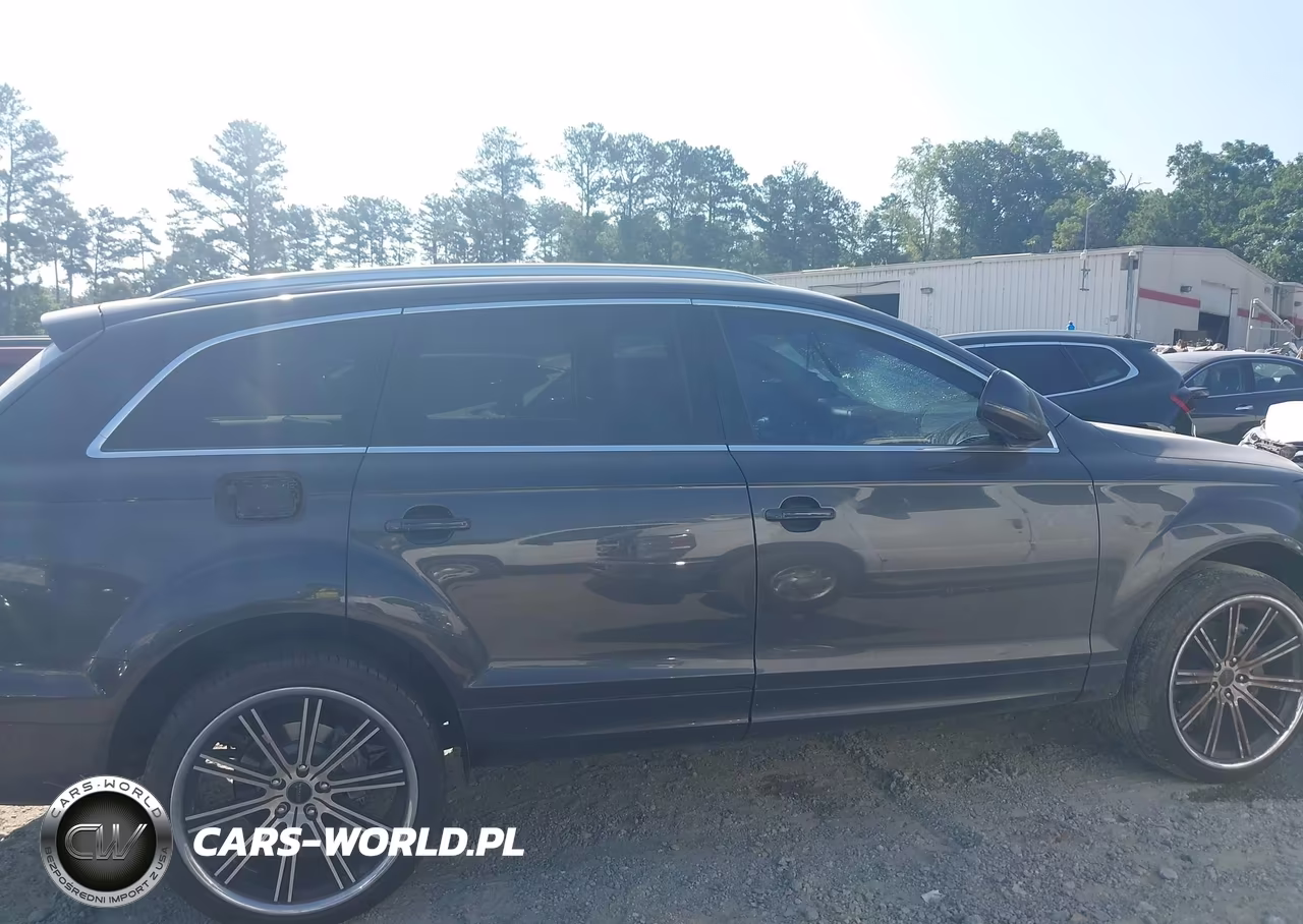 2011 Audi Q7 3.0T Premium VIN:WA1LGAFE5BD009476 - 13