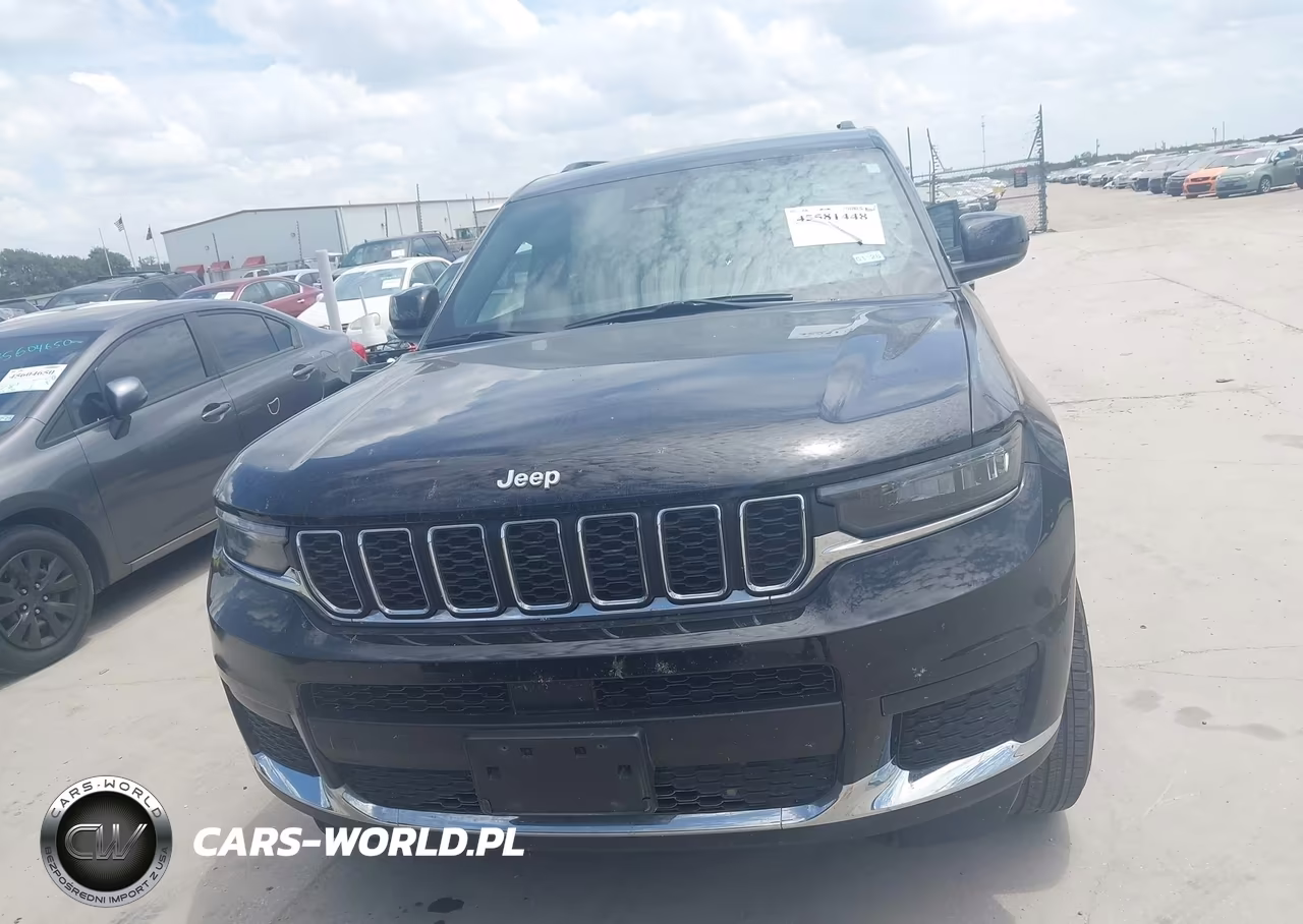 2025 Jeep Grand Cherokee L Laredo 4X2 VIN:1C4RJJAGXS8714499 - 12