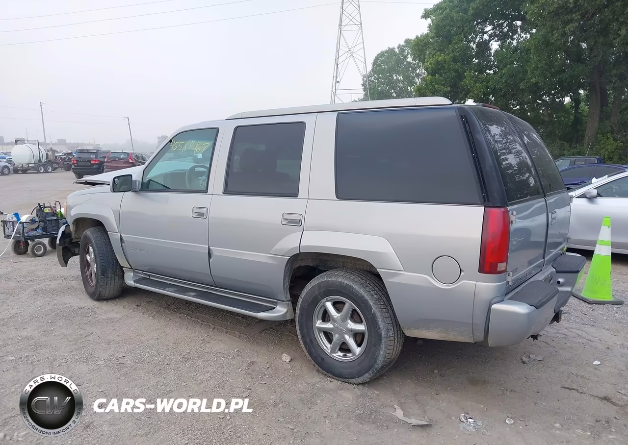 2000 GMC Yukon Denali VIN:1GKEK13RXYR134705 - 3
