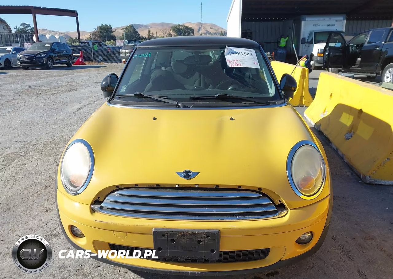 2009 Mini Cooper VIN:WMWMF33539TU72677 - 12