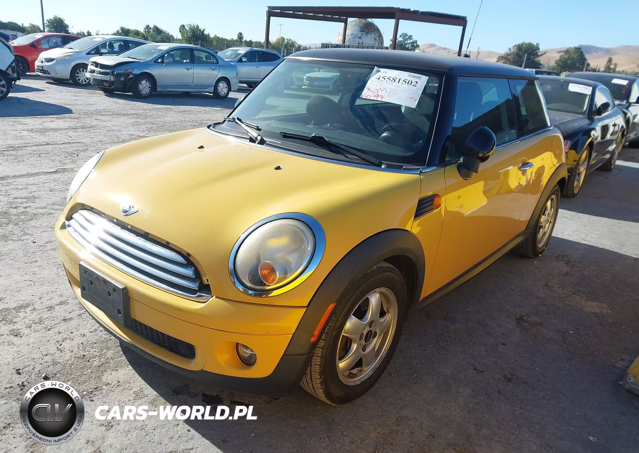 2009 Mini Cooper VIN:WMWMF33539TU72677 - 2