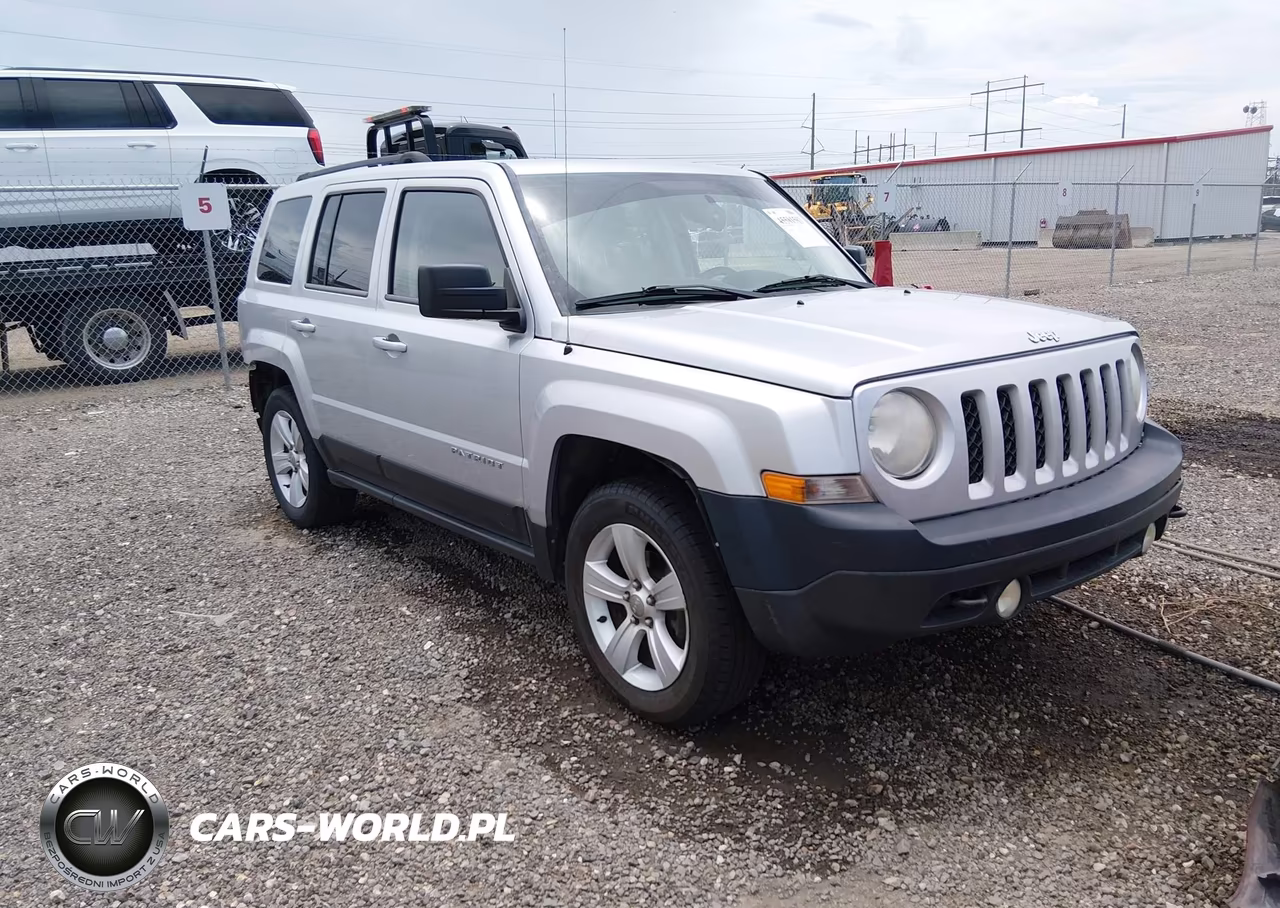 2014 Jeep Patriot Latitude – zdjęcie 1 z 16