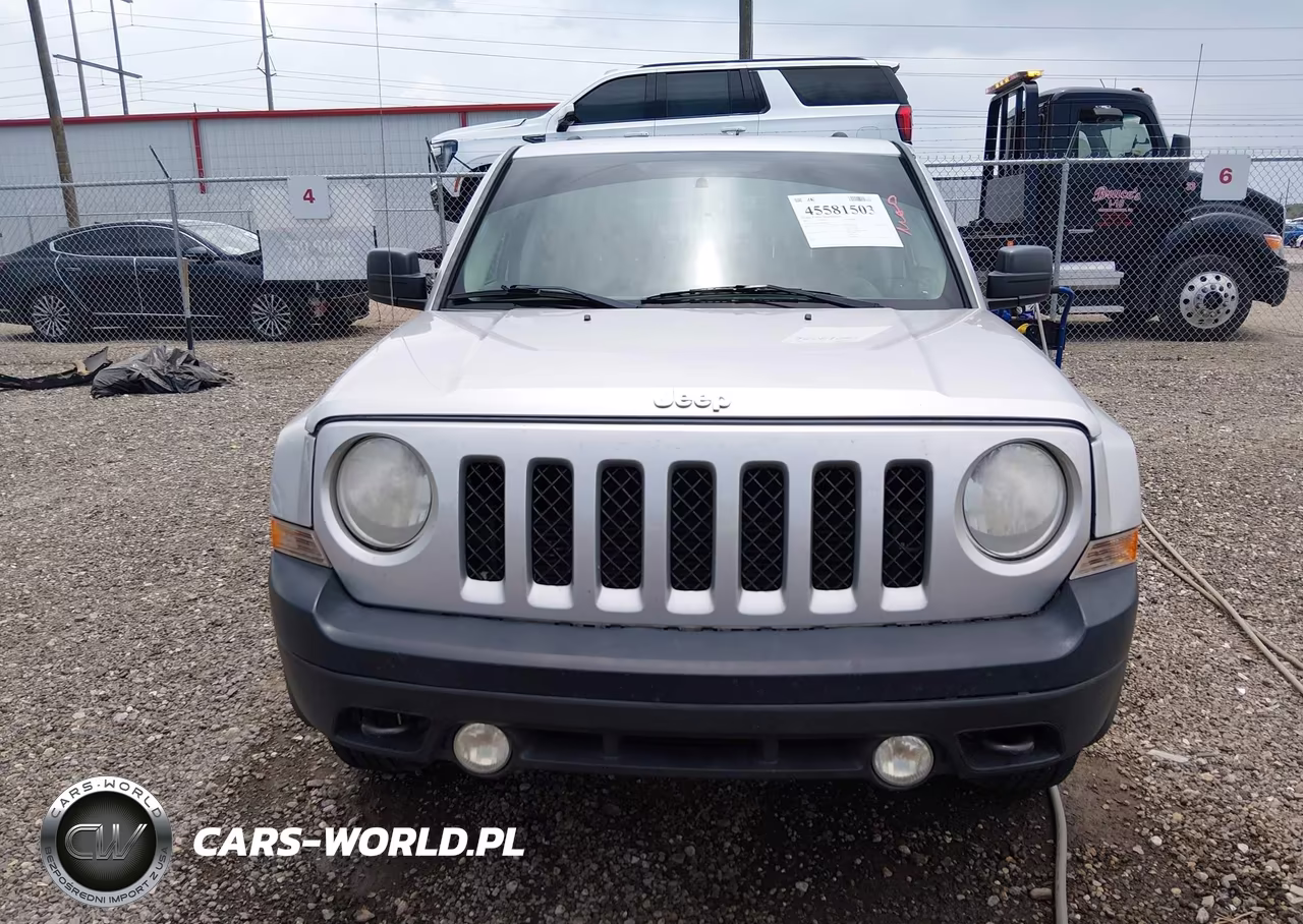 2014 Jeep Patriot Latitude VIN:1C4NJRFB9ED506930 - 12