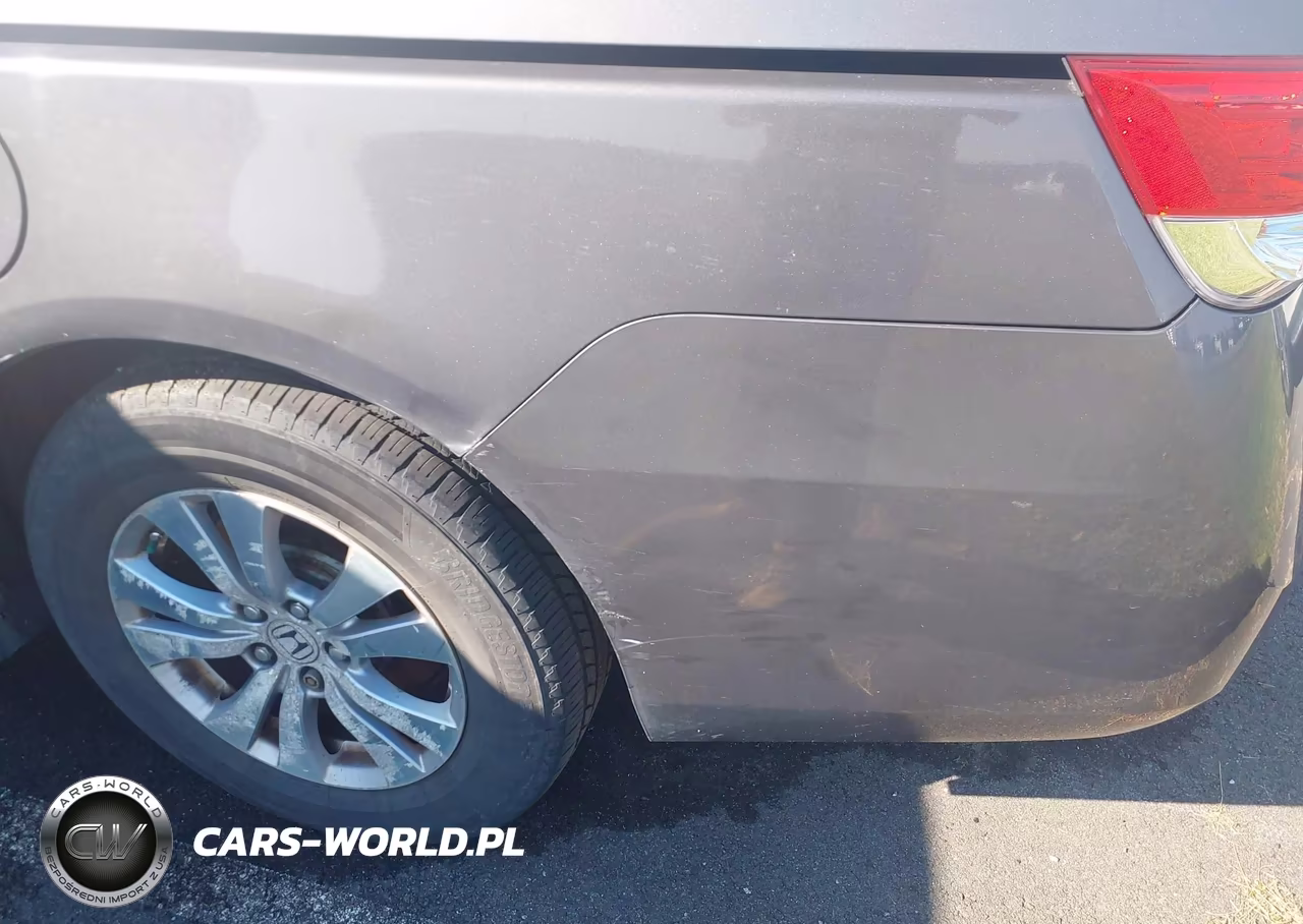 2015 Honda Odyssey Ex-L VIN:5FNRL5H68FB065483 - 18