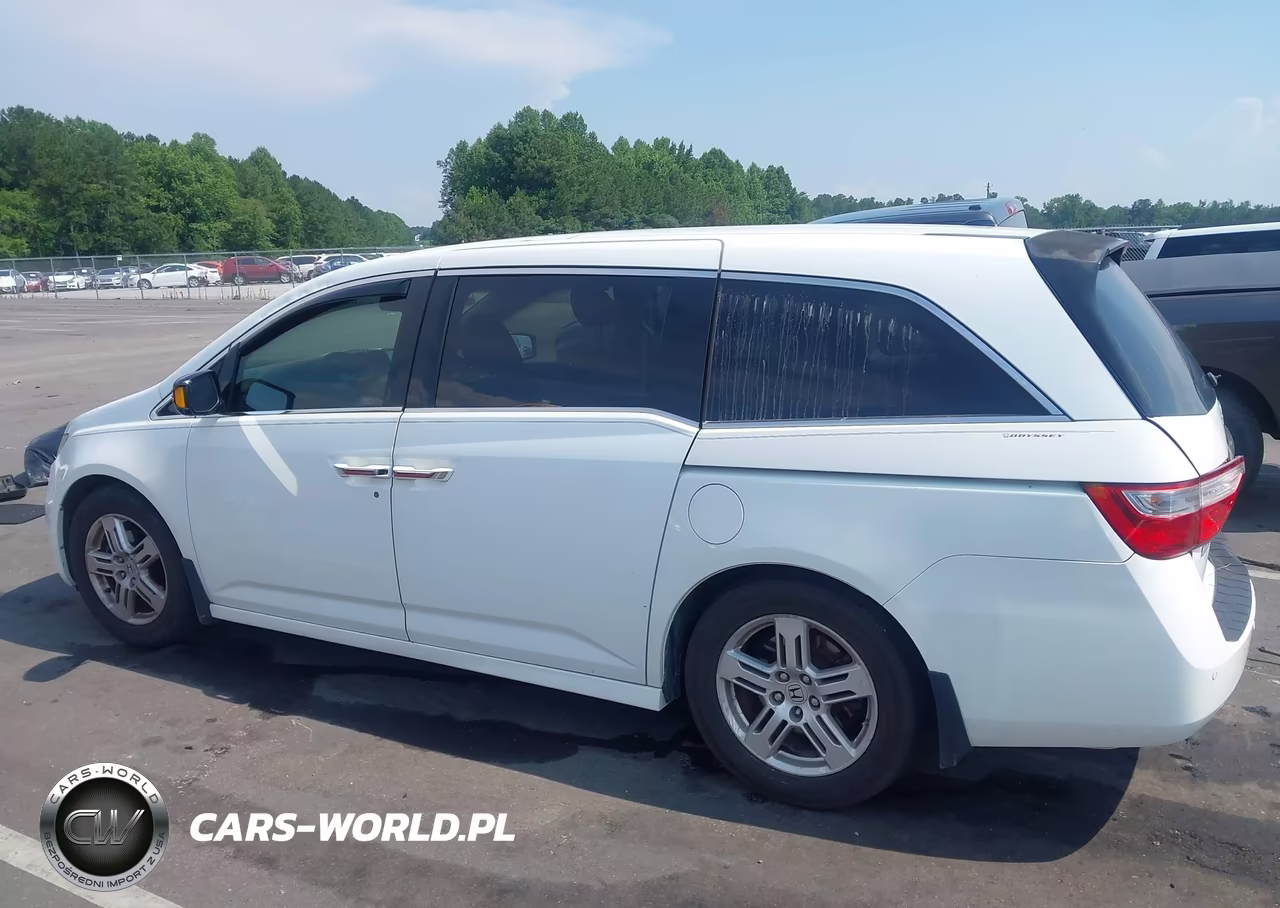 2011 Honda Odyssey Touring-Touring Elite VIN:5FNRL5H98BB038272 - 14