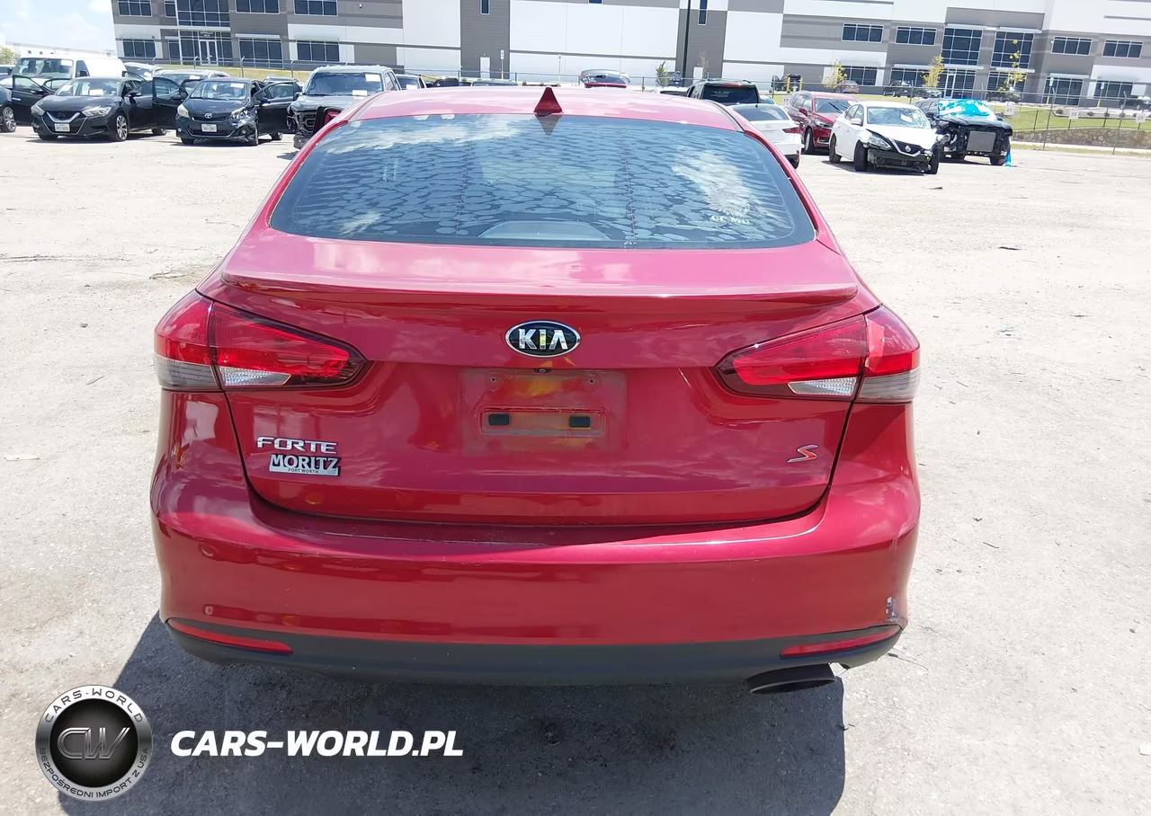 2018 Kia Forte S VIN:3KPFL4A79JE279445 - 16