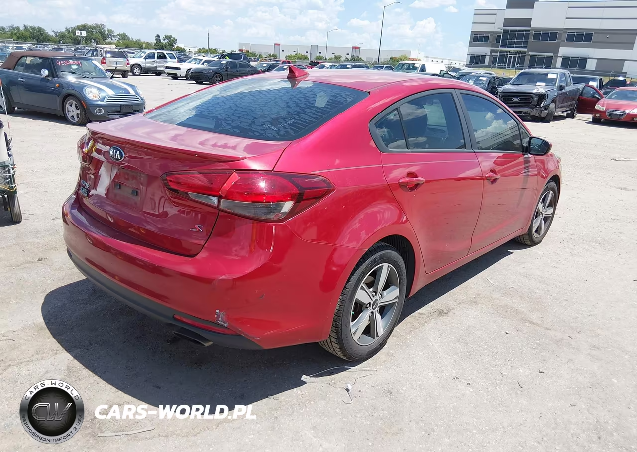 2018 Kia Forte S VIN:3KPFL4A79JE279445 - 4