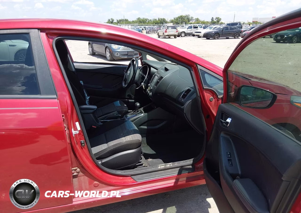 2018 Kia Forte S VIN:3KPFL4A79JE279445 - 5