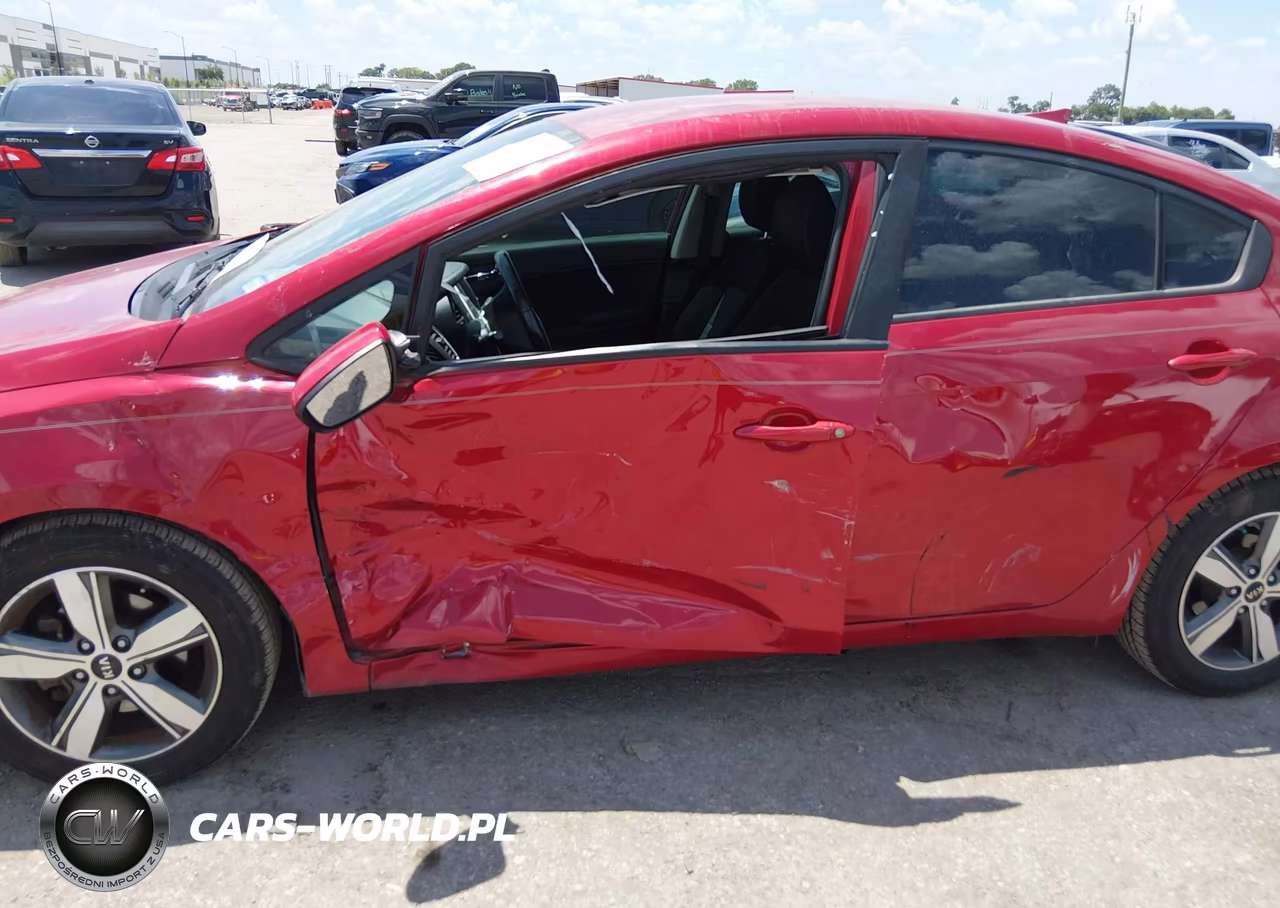 2018 Kia Forte S VIN:3KPFL4A79JE279445 - 6