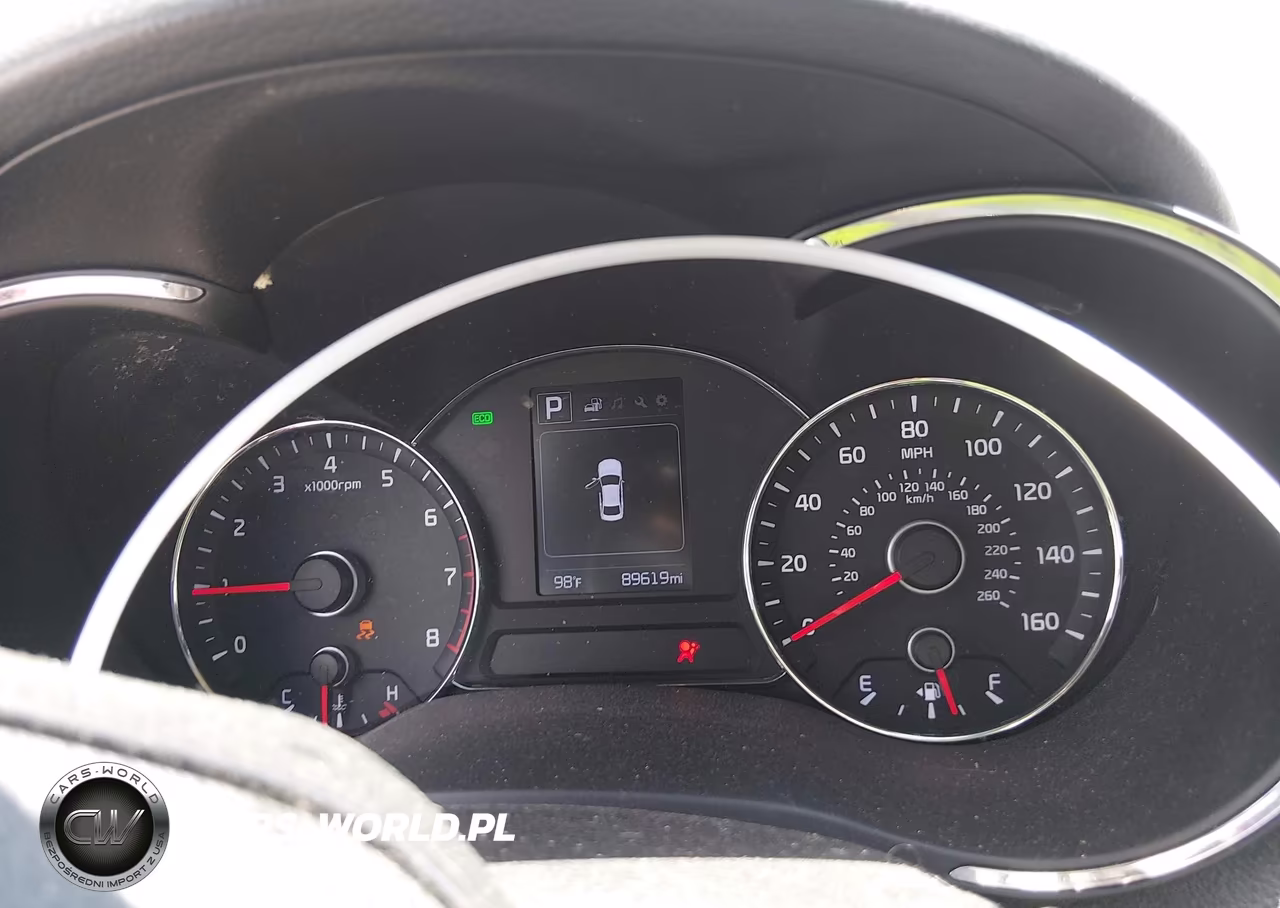 2018 Kia Forte S VIN:3KPFL4A79JE279445 - 7