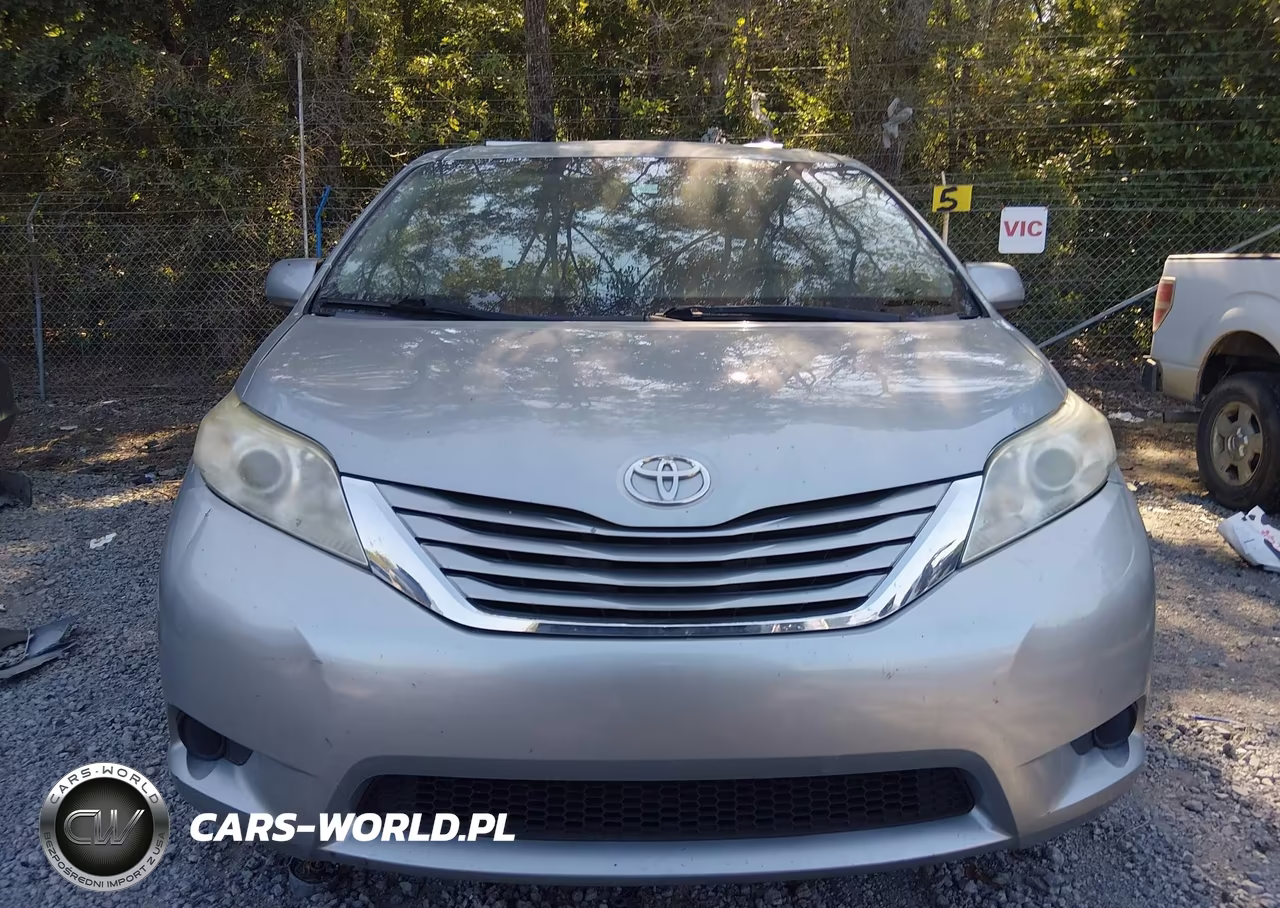 2017 Toyota Sienna Le 8 Passenger VIN:5TDKZ3DC0HS864589 - 12
