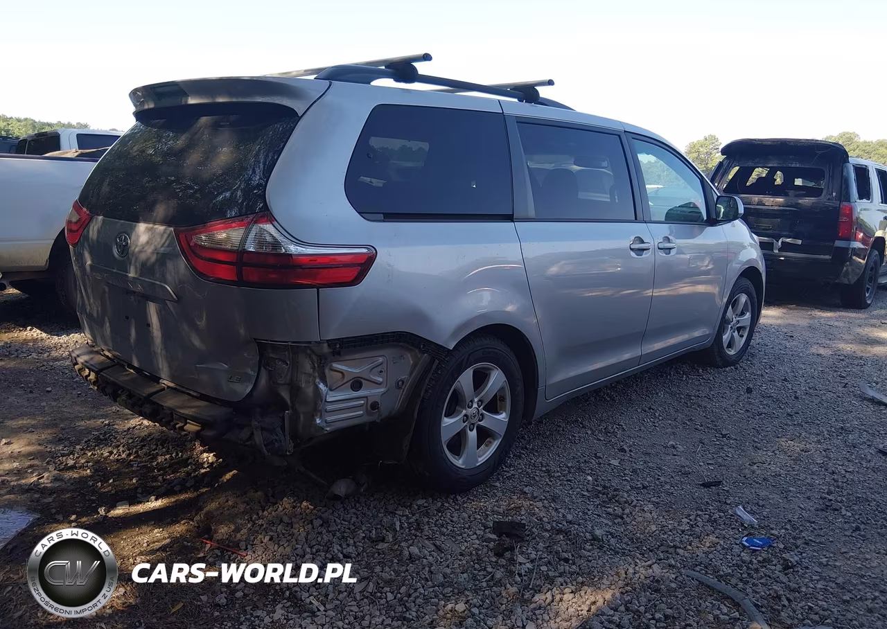 2017 Toyota Sienna Le 8 Passenger VIN:5TDKZ3DC0HS864589 - 4