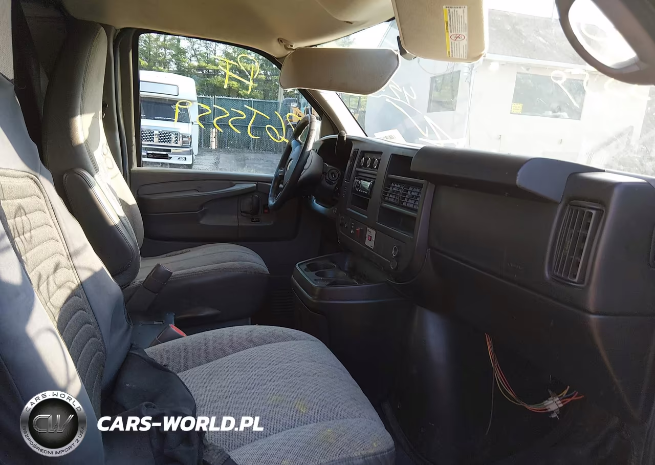 2011 Chevrolet Express 2500 Work Van VIN:1GCWGFCA7B1164002 - 5
