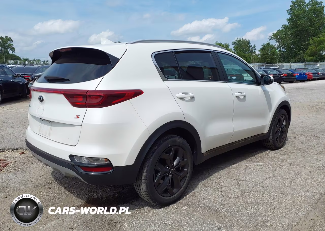 2020 Kia Sportage S VIN:KNDP63AC1L7743138 - 4