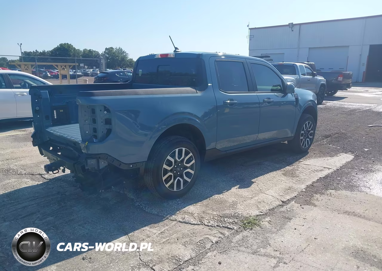 2023 Ford Maverick Lariat VIN:3FTTW8E33PRA53931 - 4