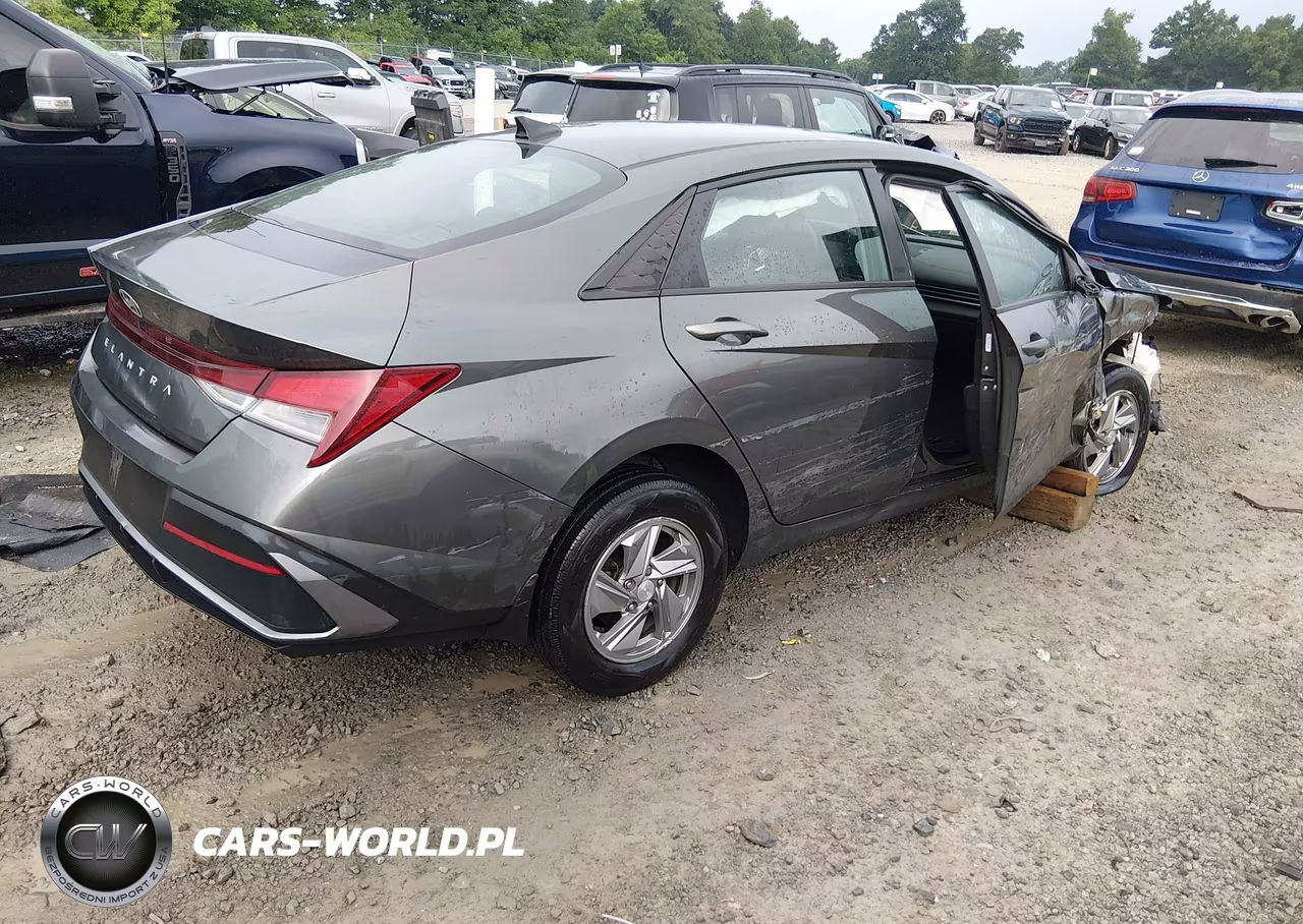 2024 Hyundai Elantra Se VIN:KMHLL4DG2RU741898 - 4