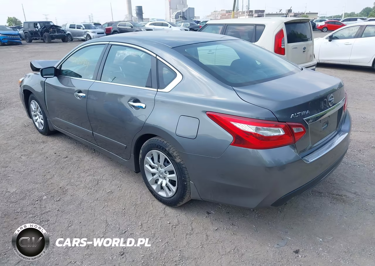 2017 Nissan Altima 2.5 S VIN:1N4AL3AP0HC135195 - 3