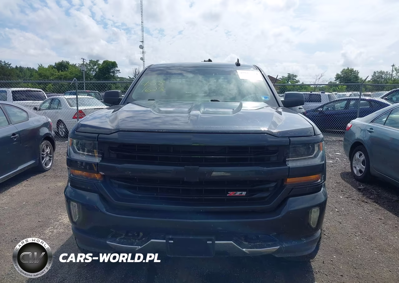 2018 Chevrolet Silverado 1500 2Lt VIN:1GCVKREC0JZ145883 - 12