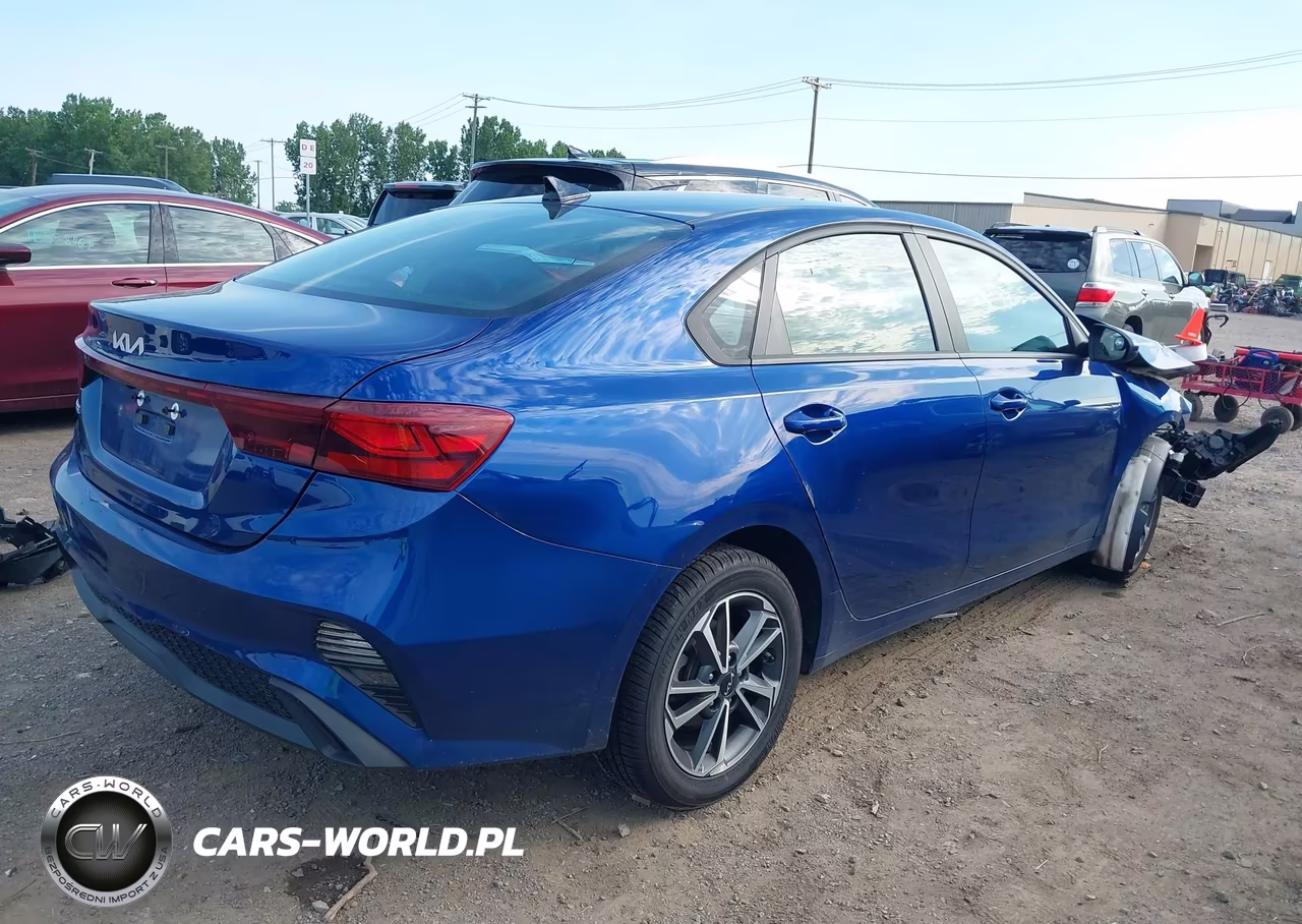2022 Kia Forte Lxs VIN:3KPF24AD0NE444118 - 4