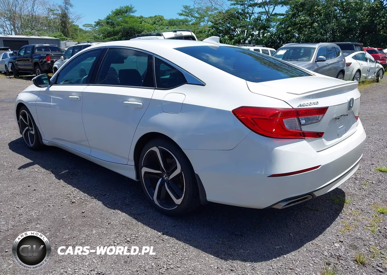 2018 Honda Accord Sport VIN:1HGCV1F30JA195679 - 3