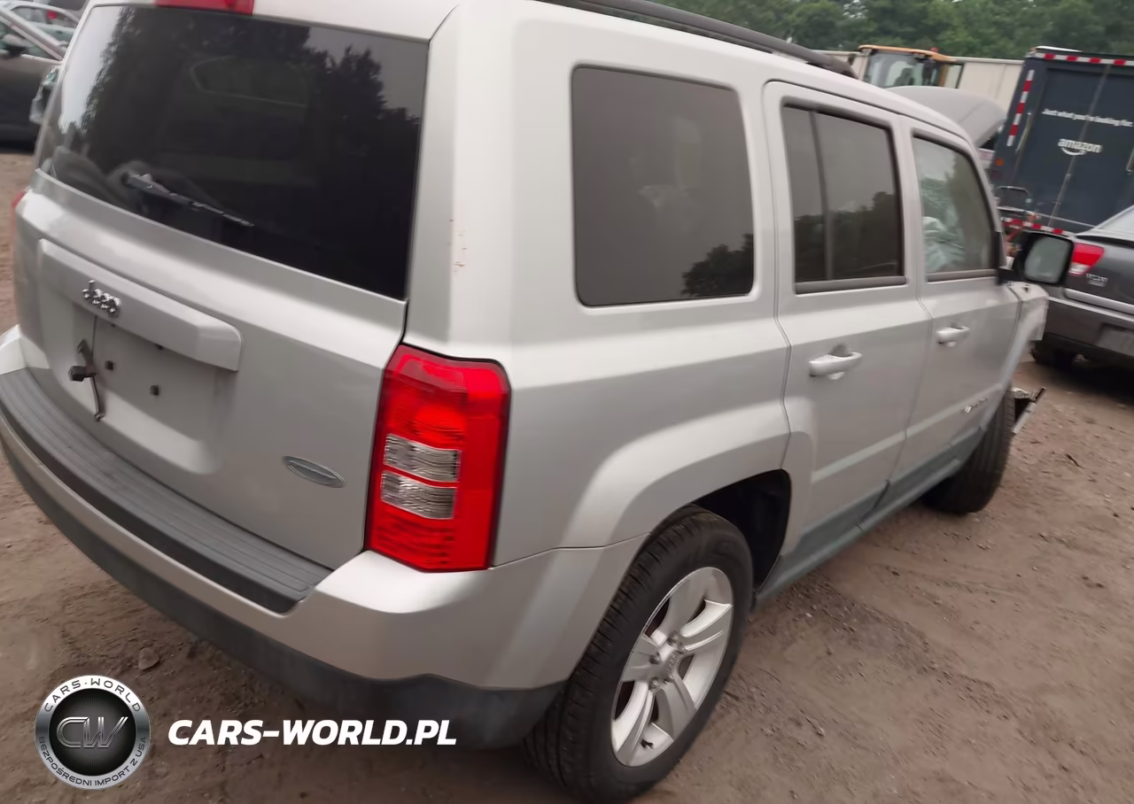 2011 Jeep Patriot Sport VIN:1J4NT1GB5BD289098 - 4