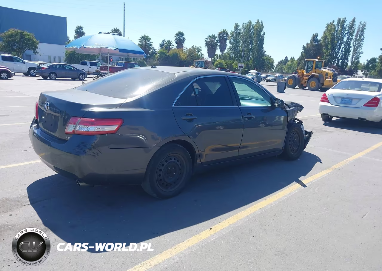 2010 Toyota Camry Le VIN:4T1BF3EK2AU072262 - 4