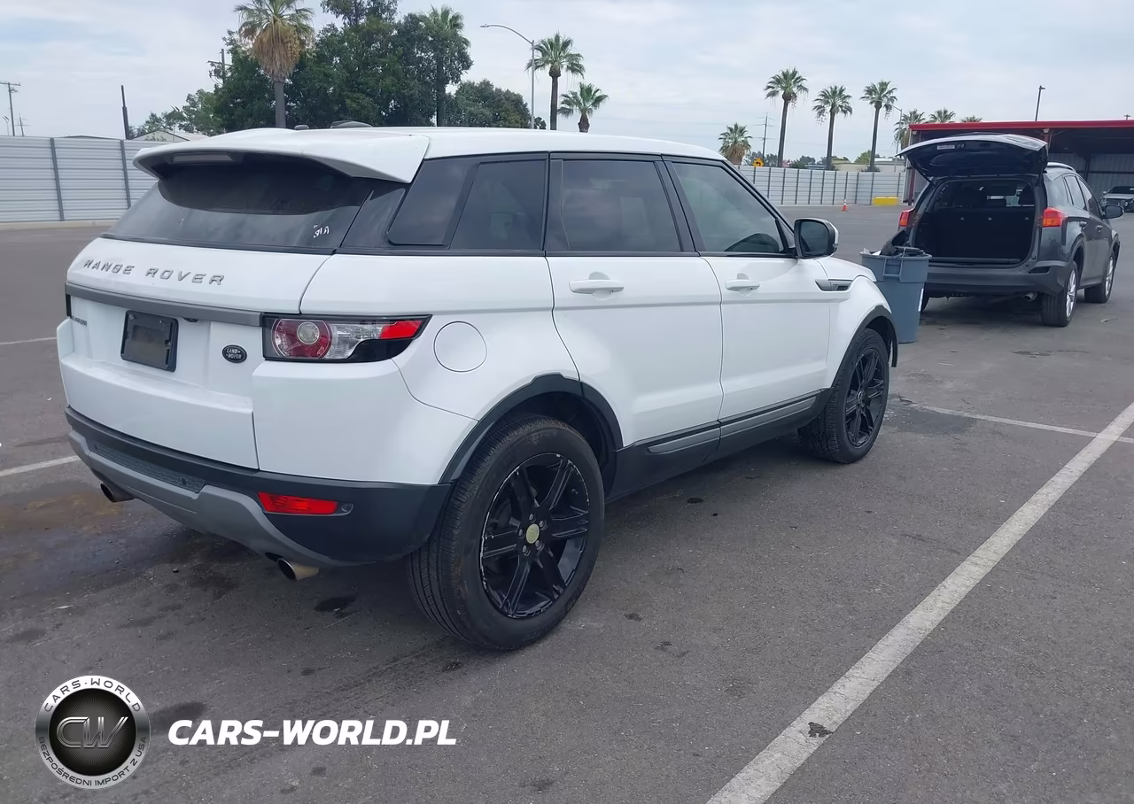 2013 Land Rover Range Rover Evoque Pure VIN:SALVN2BG0DH730018 - 4