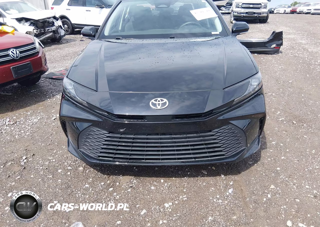 2025 Toyota Camry Le VIN:4T1DAACK6SU051527 - 13