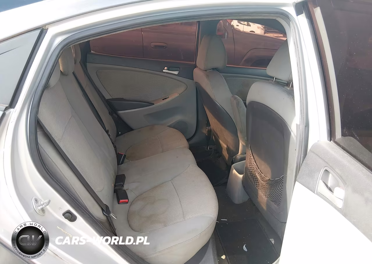 2013 Hyundai Accent Gls VIN:KMHCT4AE6DU349115 - 8