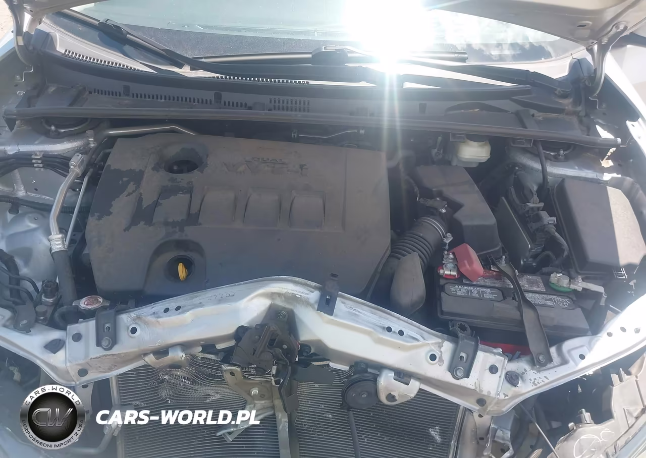2018 Toyota Corolla Le VIN:5YFBURHE6JP852524 - 10
