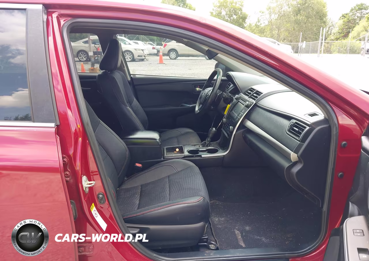 2015 Toyota Camry Se VIN:4T1BF1FKXFU925887 - 5