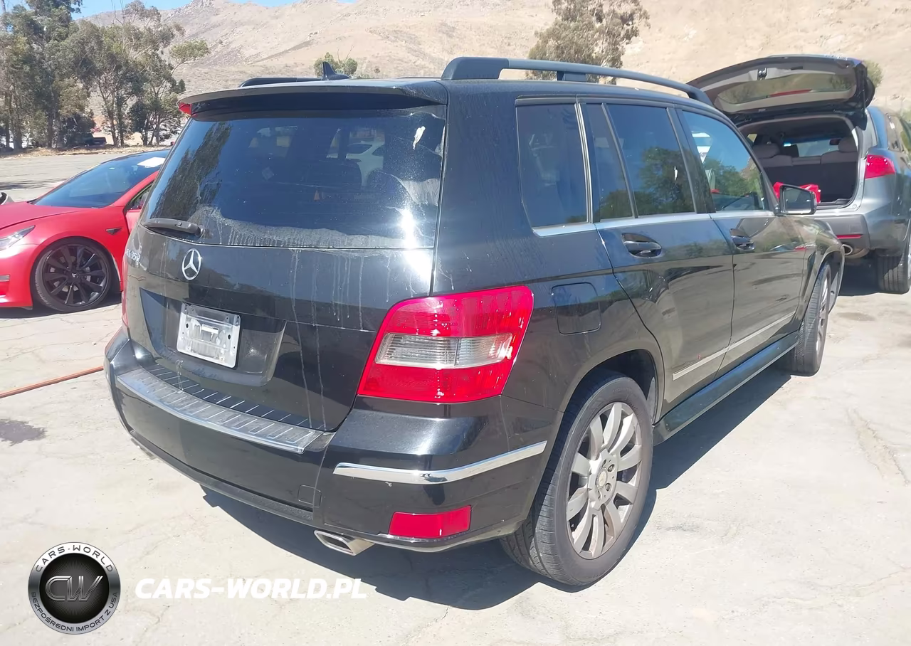 2010 Mercedes-Benz Glk 350 VIN:WDCGG5GBXAF439827 - 4